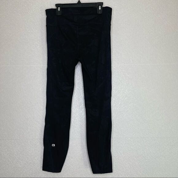 GAP Fit Sculpt High Shine Camo Compression Leggings M - Picture 2 of 5